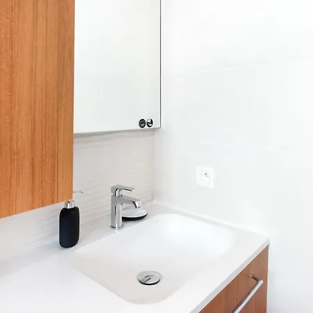 Semesterbostad Maison Aranea